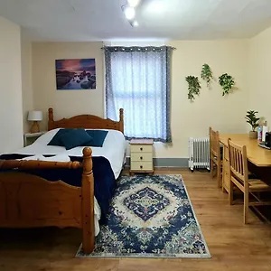 https://lovely-private-room-near-central-london.brighton-hotels-england.com
