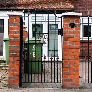 https://cozy-double-room.brighton-hotels-england.com