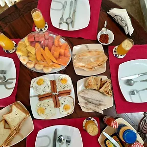 https://hello-homestay.negombohotels.net